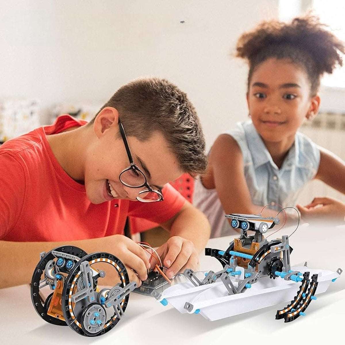 Huitich solar robot educational kit being assembled by kids featuring 14-in-1 STEM educational toy design Huitich solar robot educational kit being assembled by kids featuring 14-in-1 STEM educational toy design