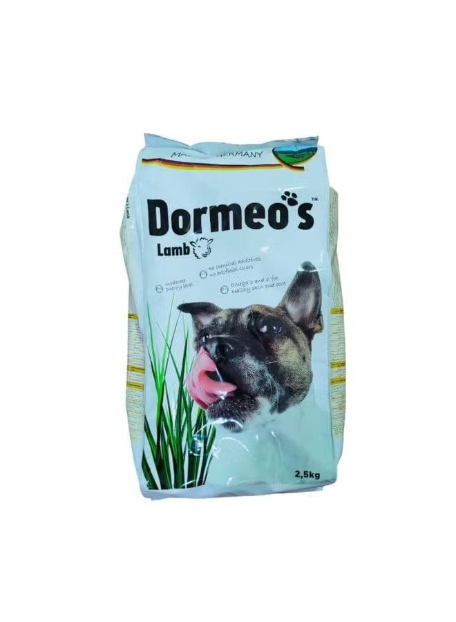 Light blue dry dog food bag with Dormeos branding and lamb-themed dog photo