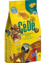 CeDe egg food allround nuts & fruit coarse, moist mix in yellow stand-up bag