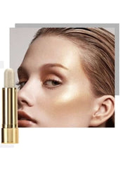 Huitich 3D pearlescent contour stick highlighter applied on model's cheekbone for glowing skin