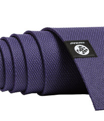 Esterilla de yoga Manduka X: fácil de transportar, para mujeres y hombres, antideslizante, con cojín para soporte y estabilidad articular, 5 mm de grosor, 180 cm (71 pulgadas)