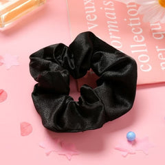 Elastic Silk Scrunchie for Women – Stylish and Comfortable Hair Accessory in Black