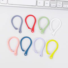 زوج واحد من خطاف الأذن المصنوع من السيليكون المضاد للضياع لسماعات Apple AirPods 1 2 3 Pro الرياضية المضادة للسقوط، خطاف أذن لاسلكي، خطاف أذن أبيض وأسود