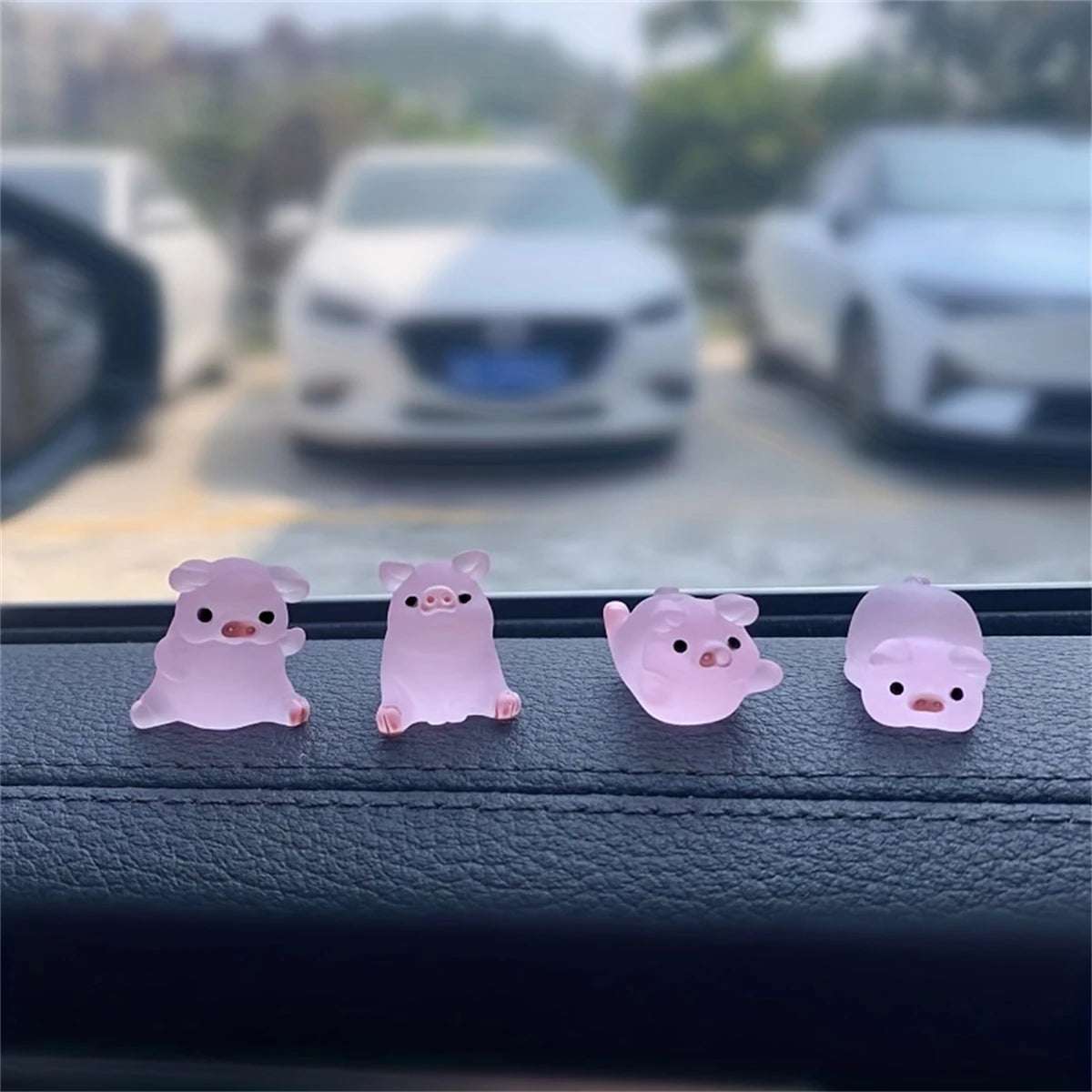 6pcs/set Cute pig cartoon Car Interior Decoration Car Doll Center Console Screen Decoration Cute Car Accessories for Women