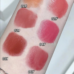 أحمر شفاه حريري لامع من Gege Bear Pump Lips Moisture Water Bomb مريح للغاية لامع غير لاصق في كوب مرطب للشفاه