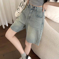 Denim Pants with Side Pockets Vintage High Waist Denim Shorts for Women Wide Leg Streetwear Jeans with Button Closure Zipper