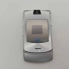 هاتف موتورولا RAZR V3i الأصلي غير مقفل ومجدد GSM 850 / 900 / 1800 / 1900 بجودة جيدة مع ضمان لمدة عام واحد