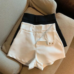 شورتات نسائية من Mooyufon شورتات سوداء للنساء من Harajuku Elegance شورتات عالية الخصر على شكل حرف A نحيفة كاجوال مثيرة للفتيات سراويل مستقيمة مثيرة
