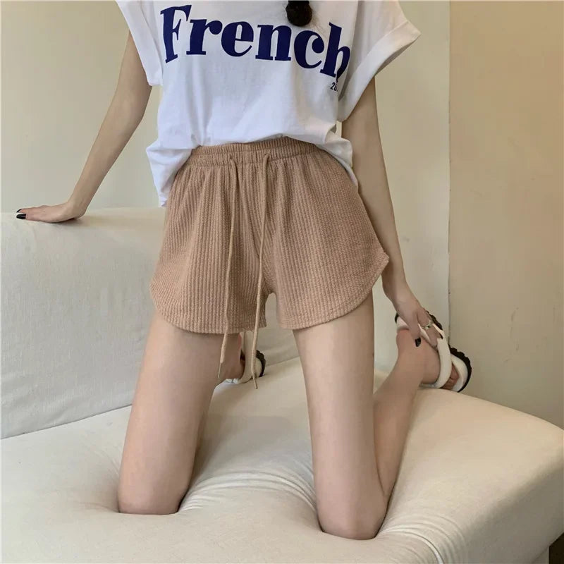 شورت يوجا نسائي صيفي خارجي بخصر متوسط بنطلون مستقيم فضفاض للسيدات أنيق ورقيق قابل للتنفس بنطلون قصير للصالة الرياضية