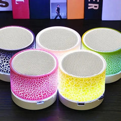 مكبر صوت صغير لاسلكي مزود بتقنية البلوتوث ومكبر صوت LED وبطاقة SD ومضخم صوت USB وموسيقى MP3 محمولة وعمود صوت للكمبيوتر والهاتف المحمول