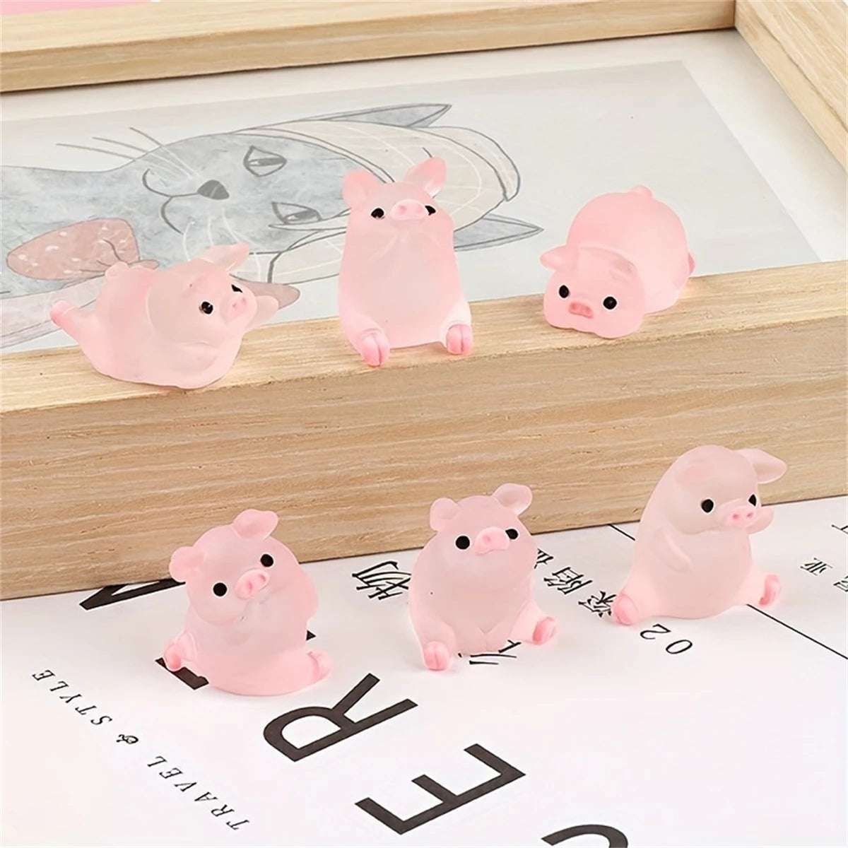 6pcs/set Cute pig cartoon Car Interior Decoration Car Doll Center Console Screen Decoration Cute Car Accessories for Women