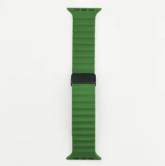 حزام سيليكون لساعة Apple Watch 49 مم 45 44 40 41 38 42 مم سوار مغناطيسي iWatch Ultra series 7 6 3 se 8 9 Ultra 2