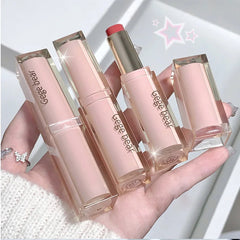 أحمر شفاه حريري لامع من Gege Bear Pump Lips Moisture Water Bomb مريح للغاية لامع غير لاصق في كوب مرطب للشفاه