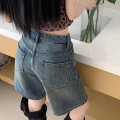 Denim Pants with Side Pockets Vintage High Waist Denim Shorts for Women Wide Leg Streetwear Jeans with Button Closure Zipper