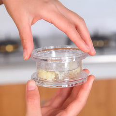 1PC New Kitchen Multifunctional Garlic Crusher Manual Garlic Press Roll Crusher Chopper Home Appliance Kitchen Gadgets Accessori