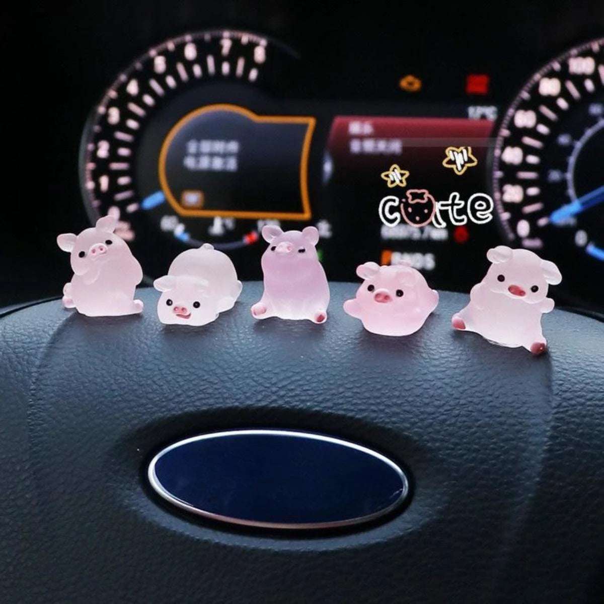 6pcs/set Cute pig cartoon Car Interior Decoration Car Doll Center Console Screen Decoration Cute Car Accessories for Women