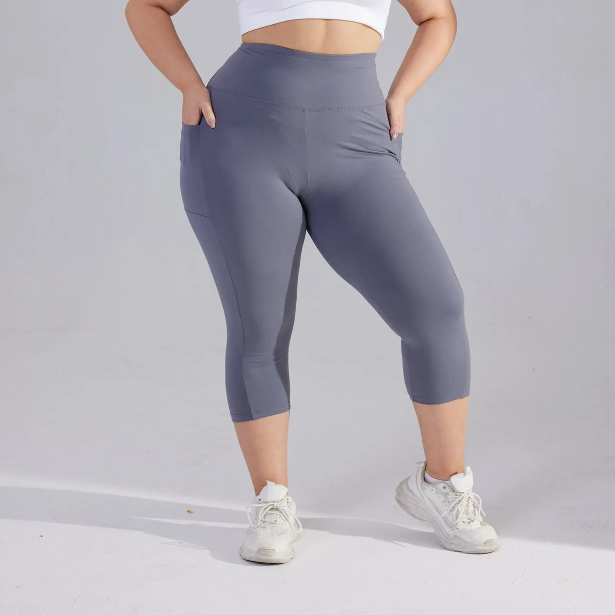 Plus size yoga pants for women Leggings fitness tummy tuck butt lift slim yoga pants with pocket summer sports cropped trousers