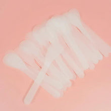 White facial mask mixing spatula sticks, scoops with slender handles