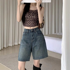 Denim Pants with Side Pockets Vintage High Waist Denim Shorts for Women Wide Leg Streetwear Jeans with Button Closure Zipper