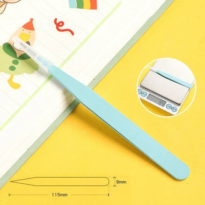 Eyelash tweezer with curved tip, light blue handle