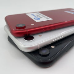 هاتف Apple iPhone XR الأصلي غير مقفل بشاشة 6.1 بوصة وذاكرة وصول عشوائي 3 جيجابايت وذاكرة قراءة فقط 64 جيجابايت/128 جيجابايت/256 جيجابايت ومعالج A12 Bionic بدقة 12 ميجابكسل ونظام تشغيل IOS