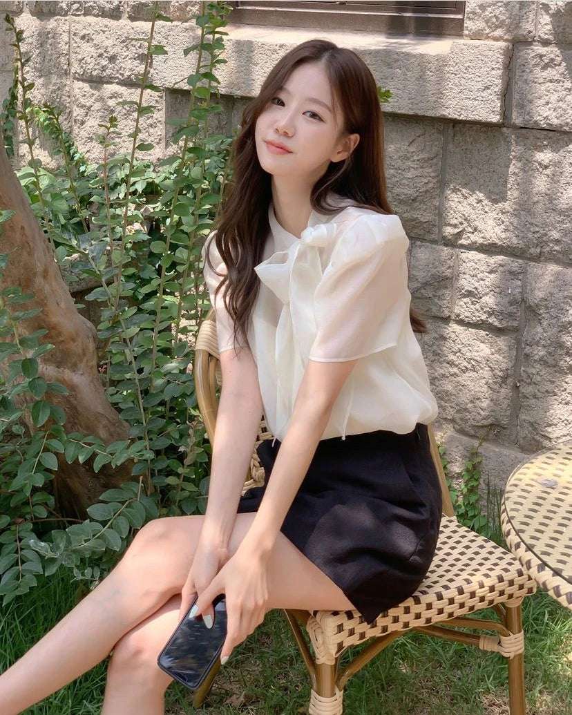 Faionable  Knot ort Sve See-tough Chiffon Top with Tie Ne Design Sweet Loose Fit Polyester Summer irt