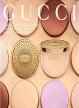 GUCCI Glow highlighter compact with lilac pearl powder pan and gold lid