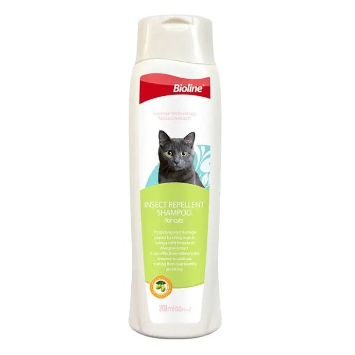 Bioline cat insect repellent shampoo in a bottle for effective flea and tick prevention