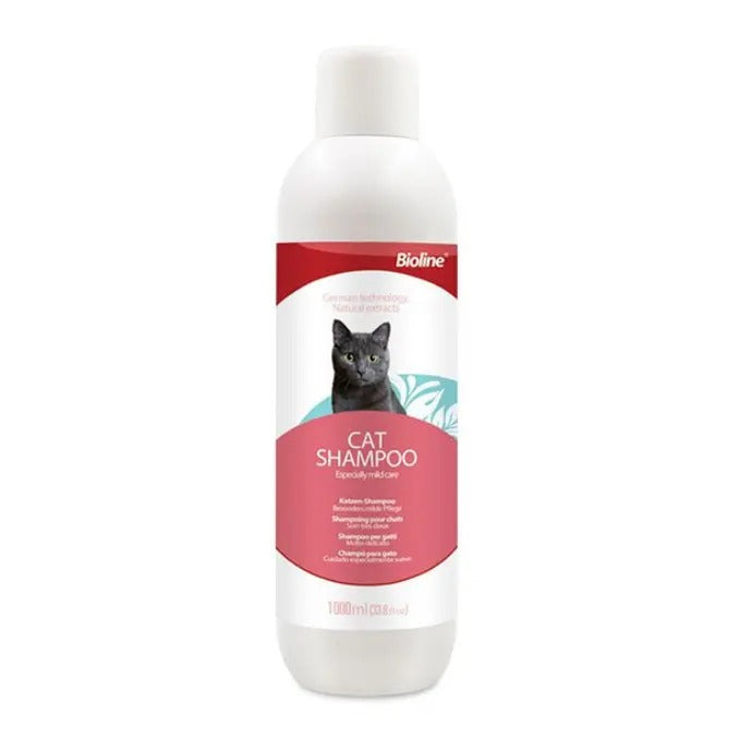 Bioline cat shampoo 1L bottle featuring a cat and moisturizing formula for healthy fur