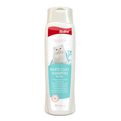 Bioline white coat cat shampoo in a 200ml bottle for a shiny and healthy cat coat
