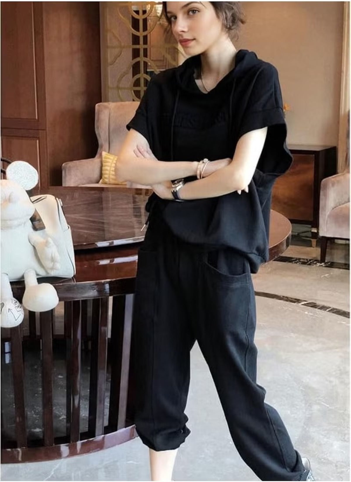 Huitich black and grey lounge set UAE for women featuring casual short-sleeve hoodie and comfortable pants
