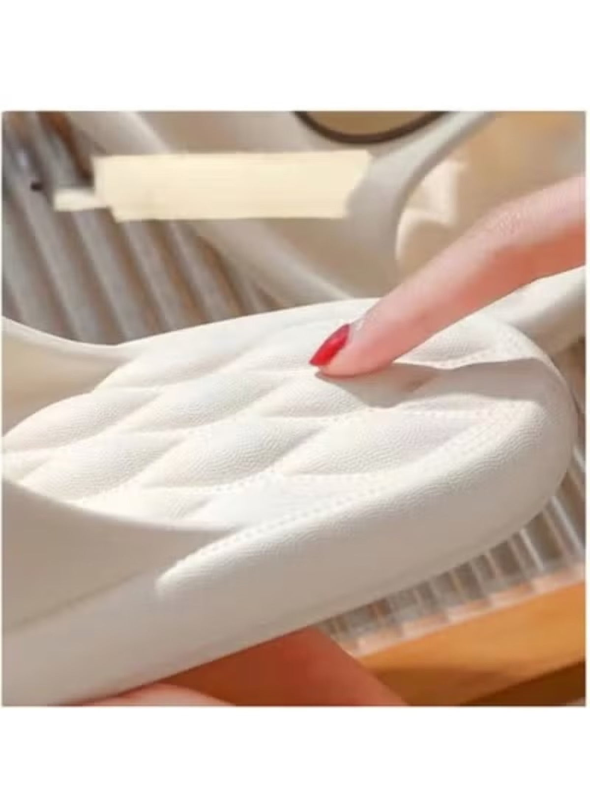Huitich cute summer slippers EU 38-39 in white with cushioned sole and soft texture