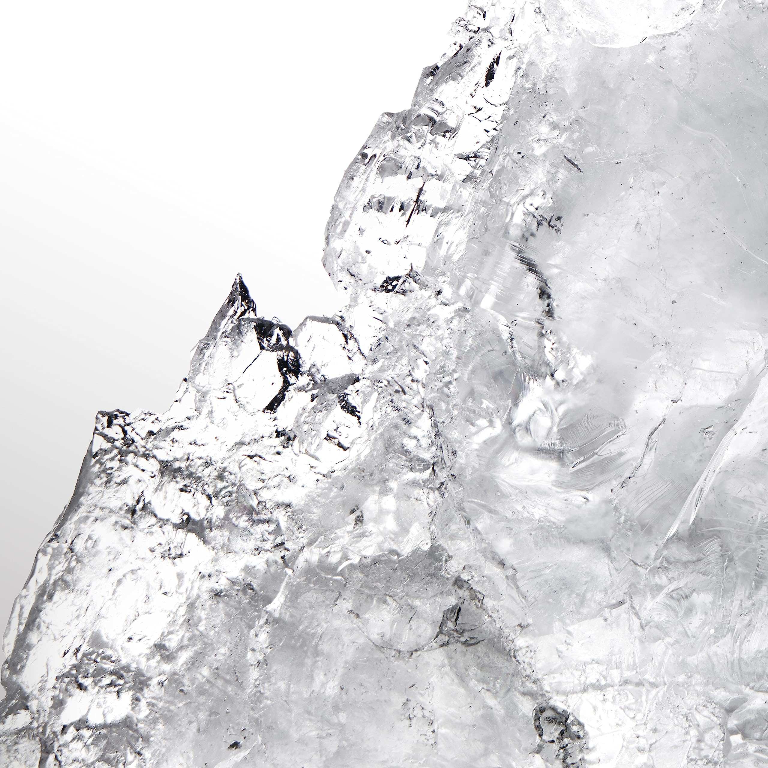 Clear ice texture symbolizing the fresh and cool scent of Davidoff Cool Water perfume for women