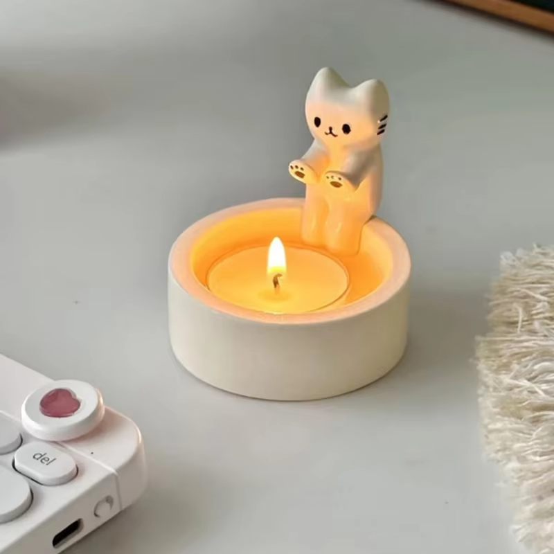 Kitten Candle Holder Cute Cat Candlestick Creative Aromatherapy Candle Holder Durable High Tempe Cartoon Candlestick Decorations