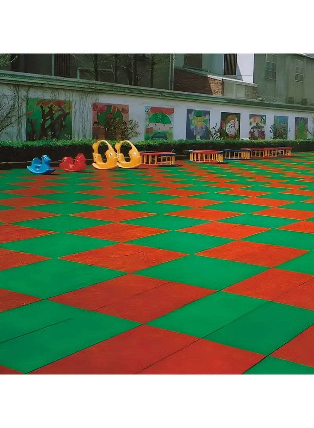 Huitich heavy-duty interlocking sports floor mat in red and green for play areas and gyms
