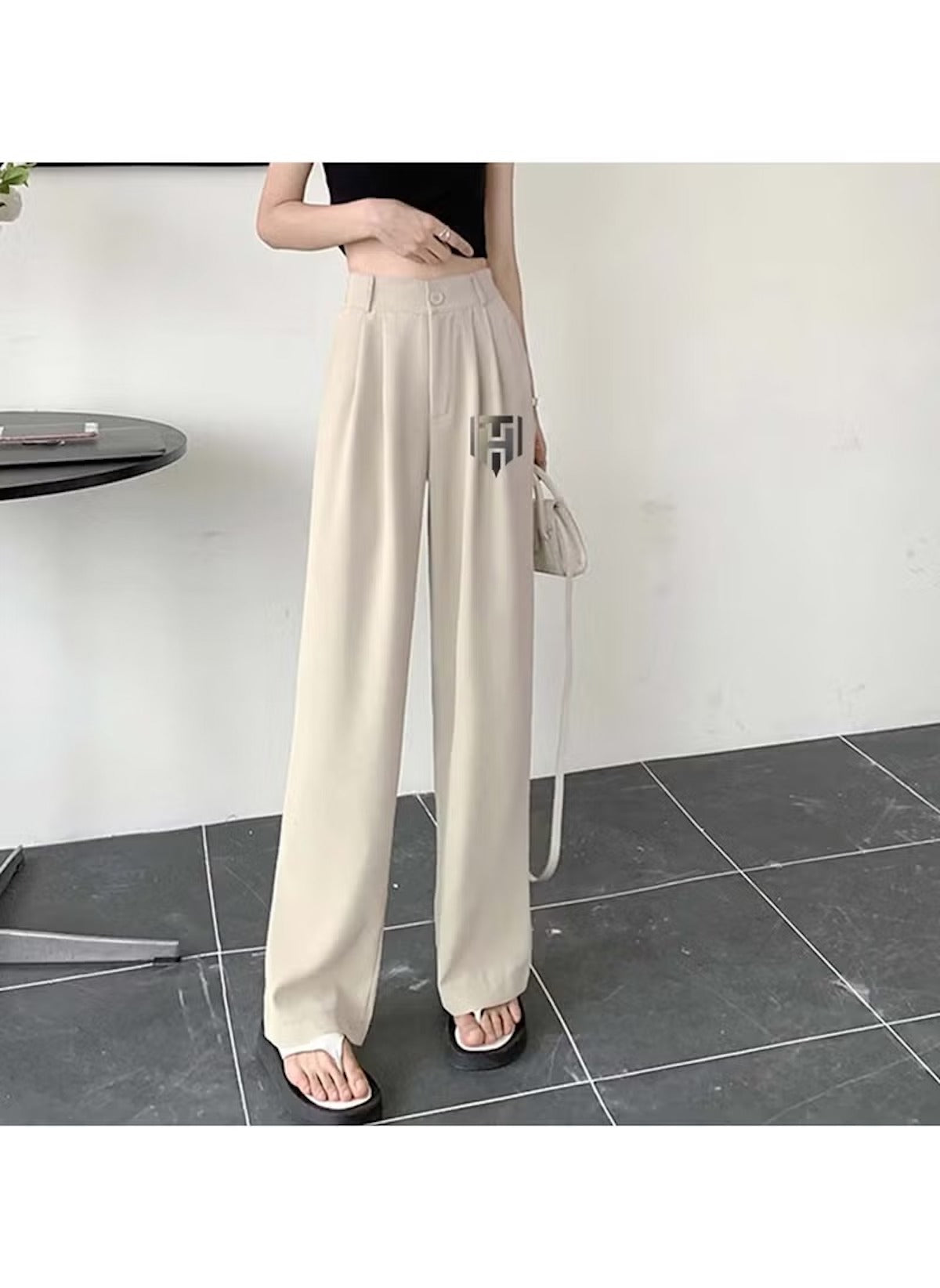 Huitich high rise lightweight pants M L XL in beige worn with black top and sandals
