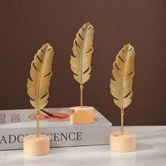 Huitich A - Express Golden Ginkgo Leaf Decor Metal Figurine - Mumzar