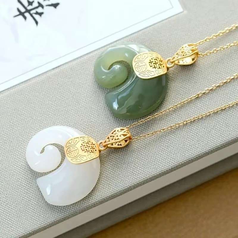 Huitich A - Express Hetian Jade Elephant Necklace 18K Gold - Mumzar