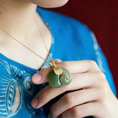 Huitich A - Express Hetian Jade Elephant Necklace 18K Gold - Mumzar