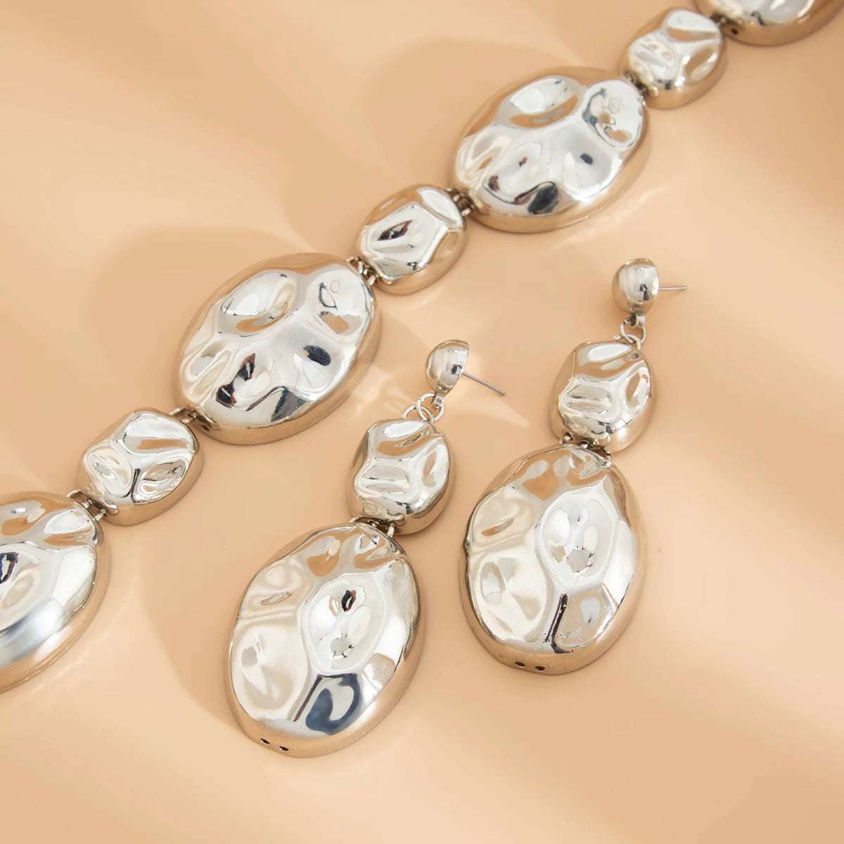 Huitich A - Express Oval Metal Bracelet and Necklace Combo - Mumzar