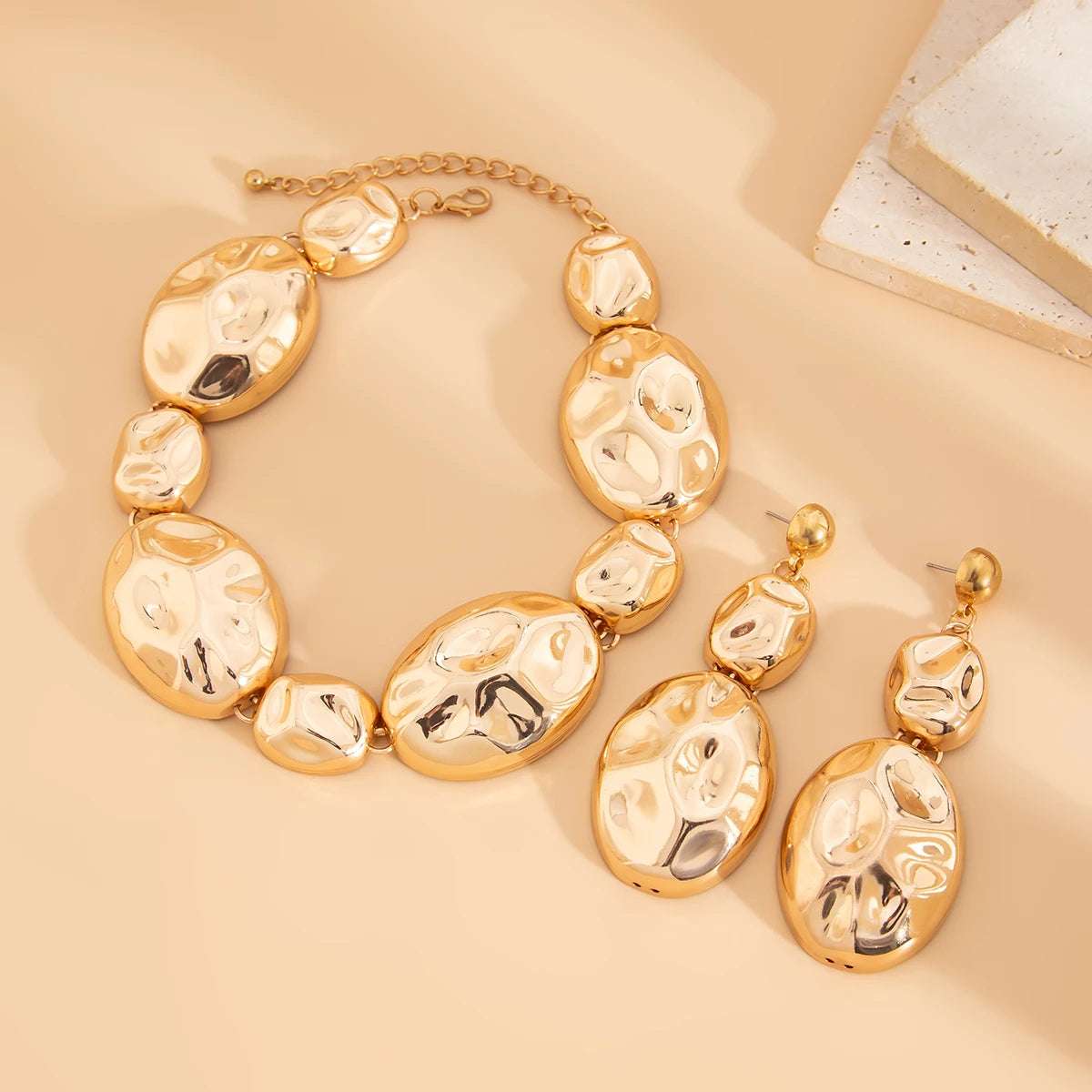 Huitich A - Express Oval Metal Bracelet and Necklace Combo - Mumzar