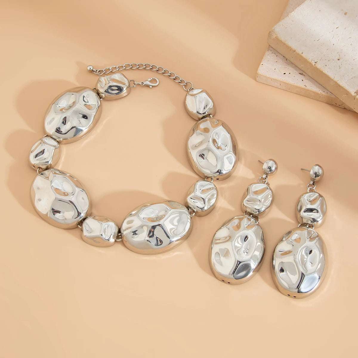 Huitich A - Express Oval Metal Bracelet and Necklace Combo - Mumzar