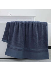 Huitich Large White Bath towel 70x140 cm 470g displayed folded over a white tub