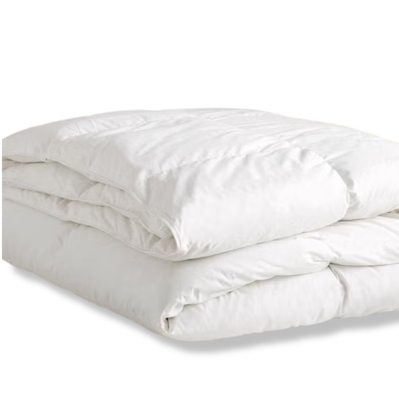 Huitich white duvet comforter folded neatly lightweight duvet for Dubai climate breathable and soft