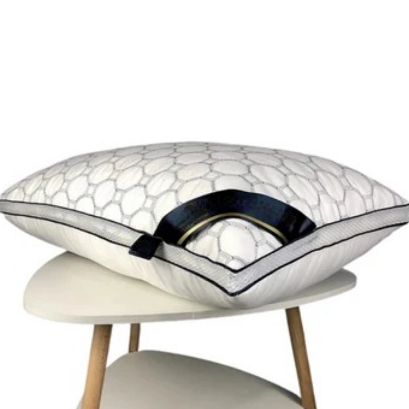 Huitich pillow with geometric pattern and black trim showcasing luxury polyester pillowcase set