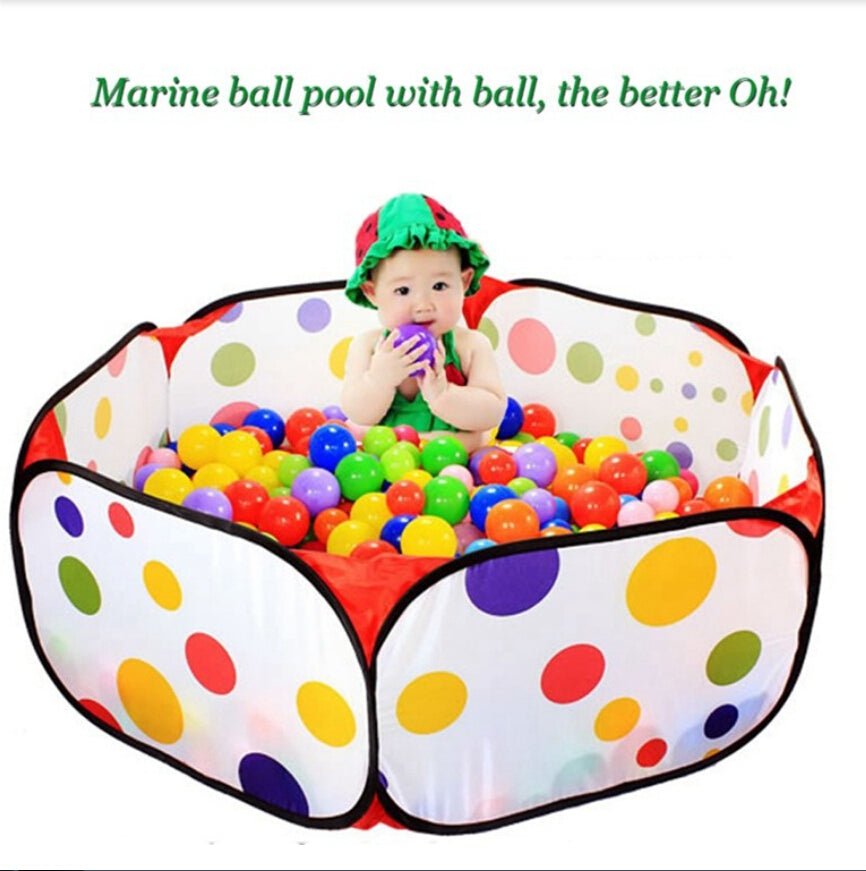 Baby playing in a playpen filled with 50-piece multicolored play balls for toddlers by Huitich