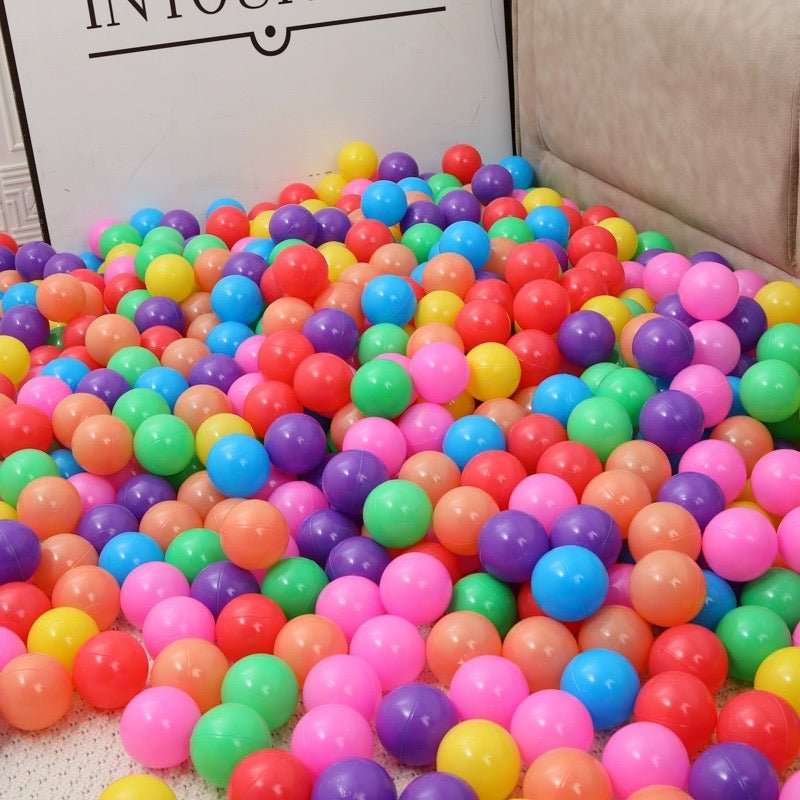 Huitich 50-piece soft ocean pit toy set with multicolored play balls for toddlers in a play area