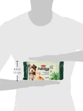 Pet wipes pack with size dimensions 4.6 in x 11 cm