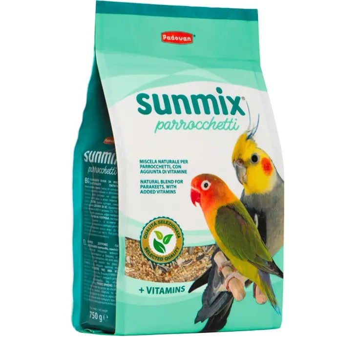 Padovan Sunmix for parrots in a 750g bag, enriched with vitamins for a healthy diet