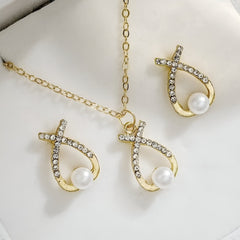 Gold Alloy Necklace and Earrings Set with Crystals and Pearls